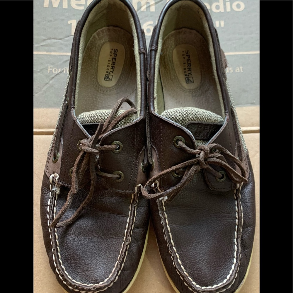Women’s ￼All Leather Sperry Shoes Size 10M